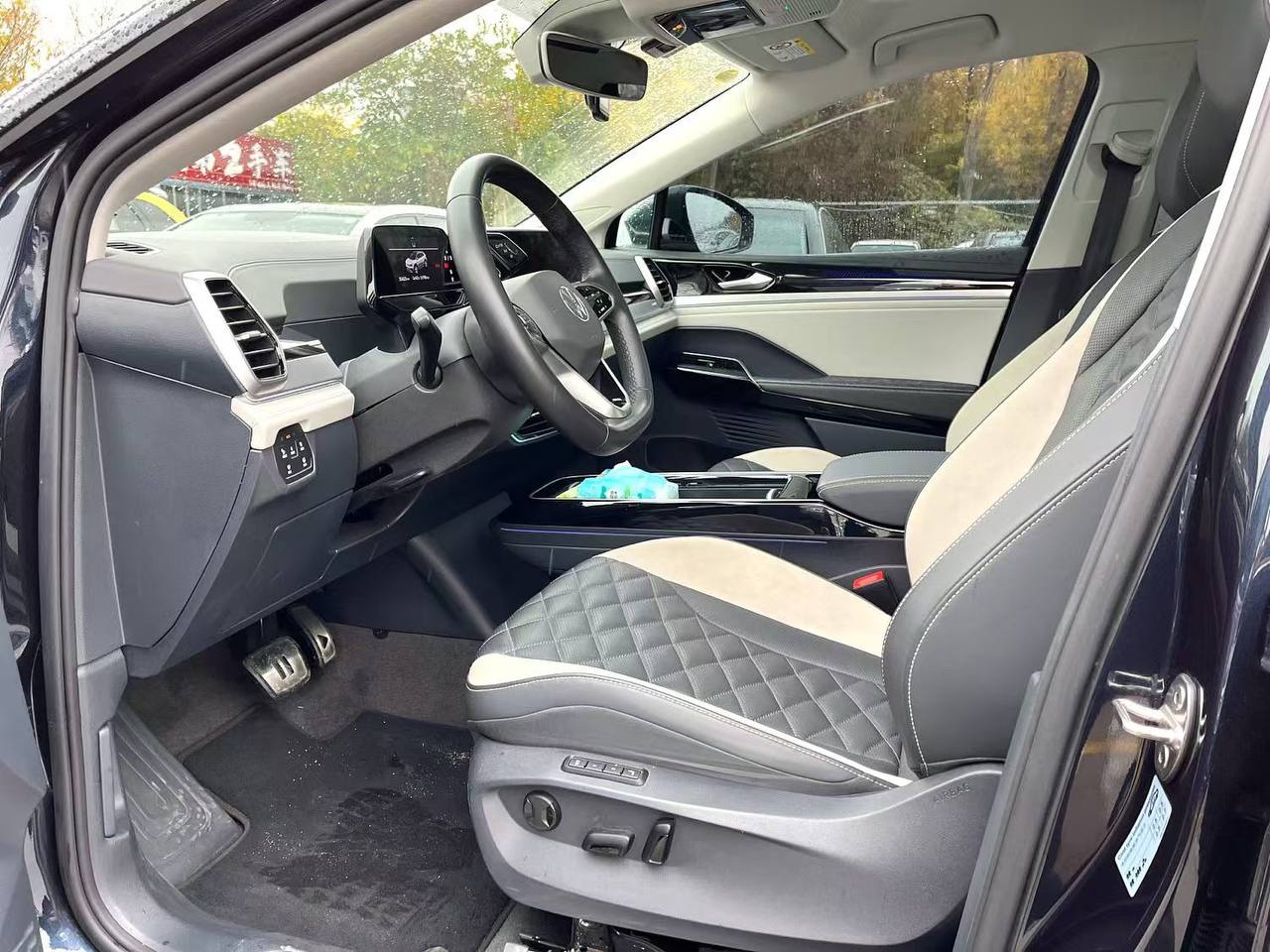 VOLKSWAGEN ID6 PRO 2021