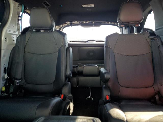 TOYOTA SIENNA LIMITED 2025
