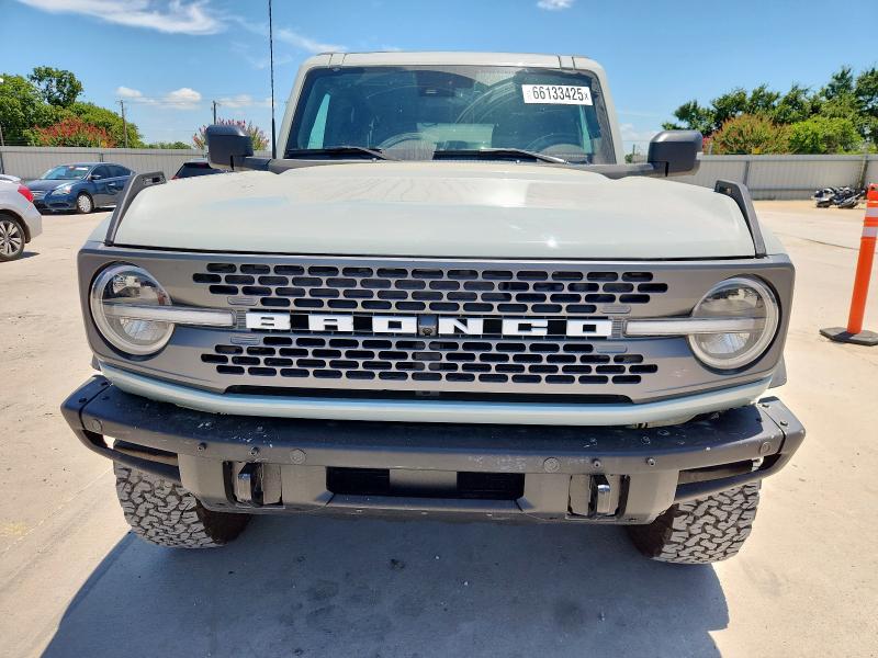 FORD BRONCO BADLANDS 2024