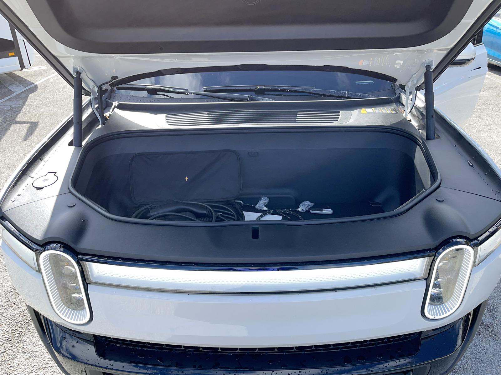 Rivian R1T Adventure Package 2022