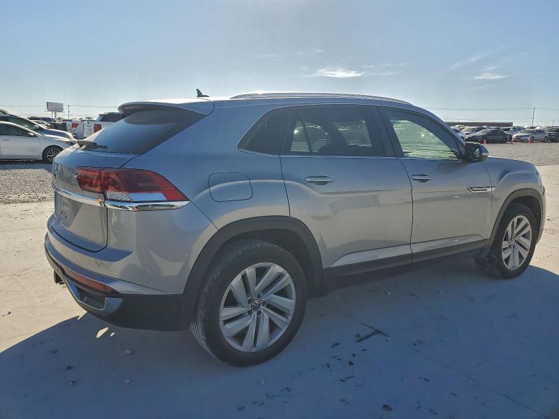 VOLKSWAGEN ATLAS CROSS 2022