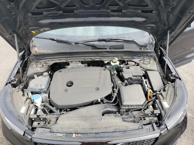 VOLVO XC40 PLUS 2023