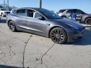 TESLA MODEL 3 2022
