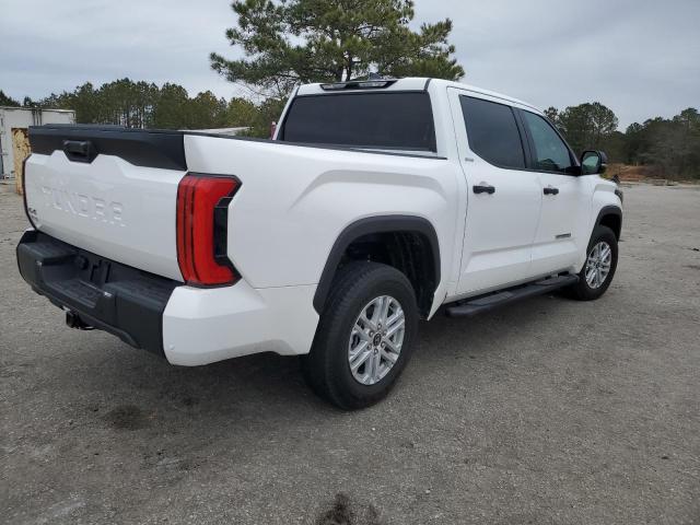 TOYOTA TUNDRA CREWMAX SR 2024