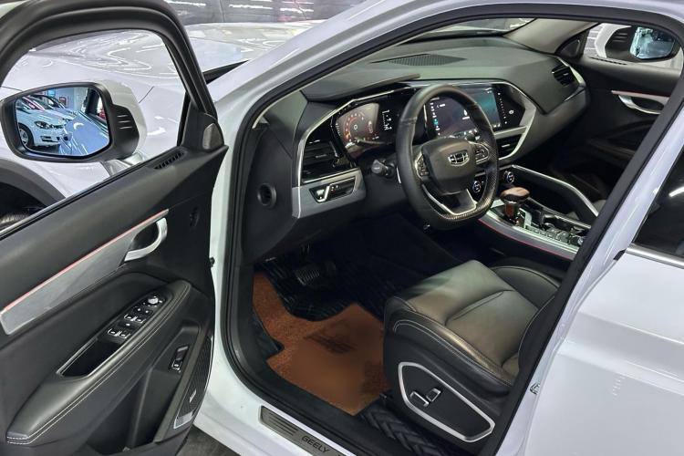 Geely Tugella 2019