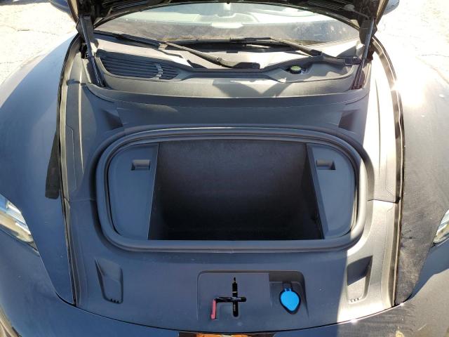 PORSCHE TAYCAN 2023