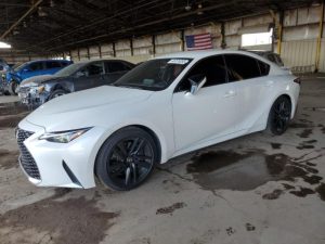 LEXUS IS 300 2021