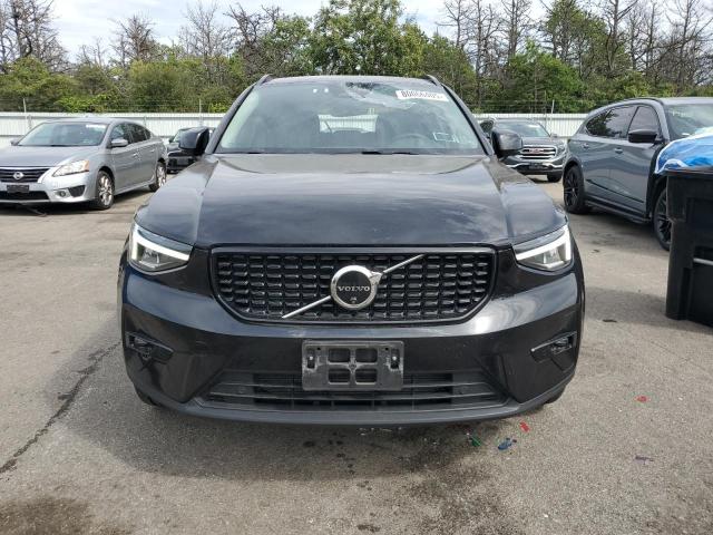 VOLVO XC40 PLUS 2023
