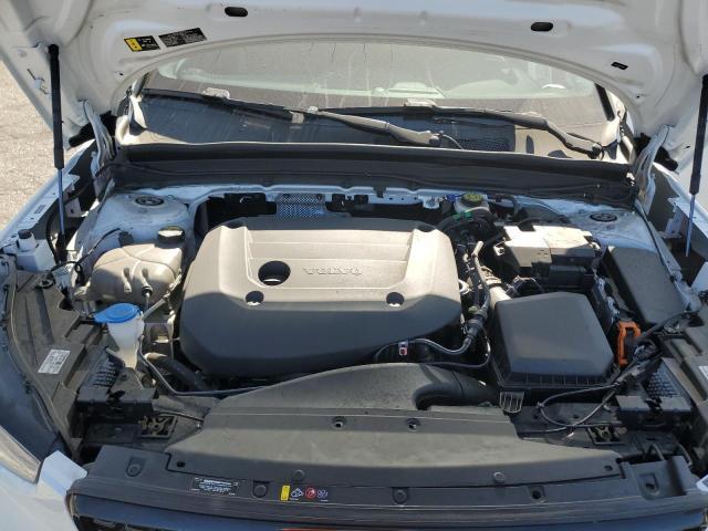 VOLVO XC40 PLUS 2023