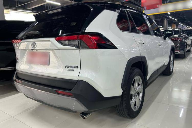 TOYOTA RAV4 2020