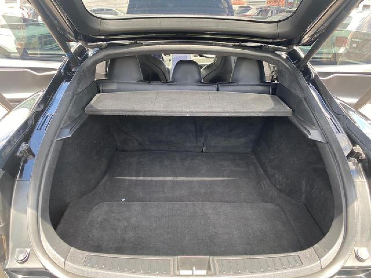 TESLA MODEL S 2018