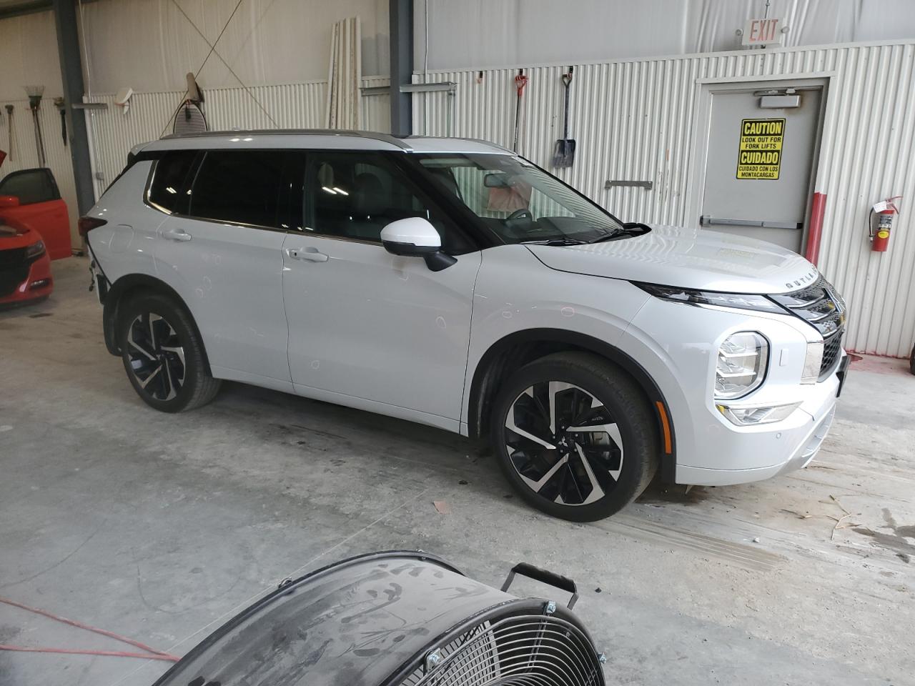 MITSUBISHI OUTLANDER SEL 2023