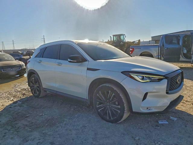 INFINITI QX50 LUXE 2021
