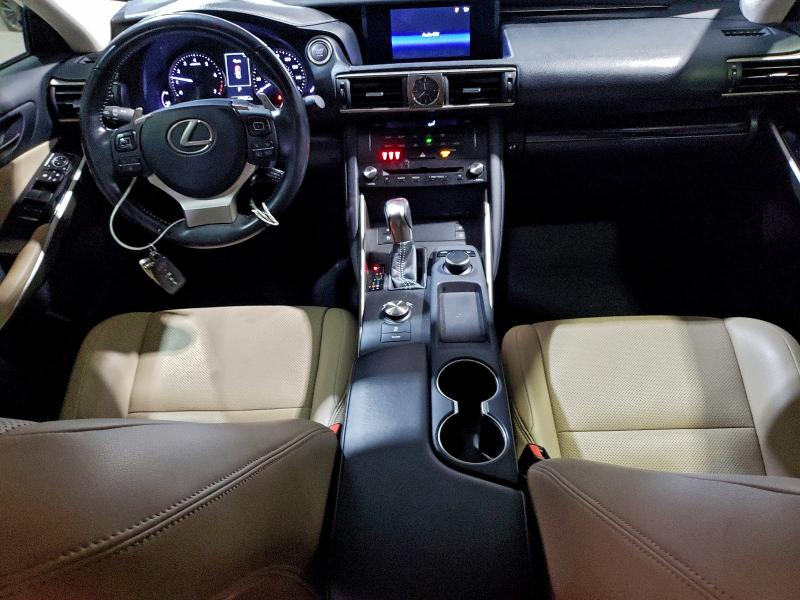 LEXUS IS 300 2017