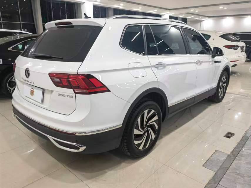 Volkswagen Tiguan L 2023