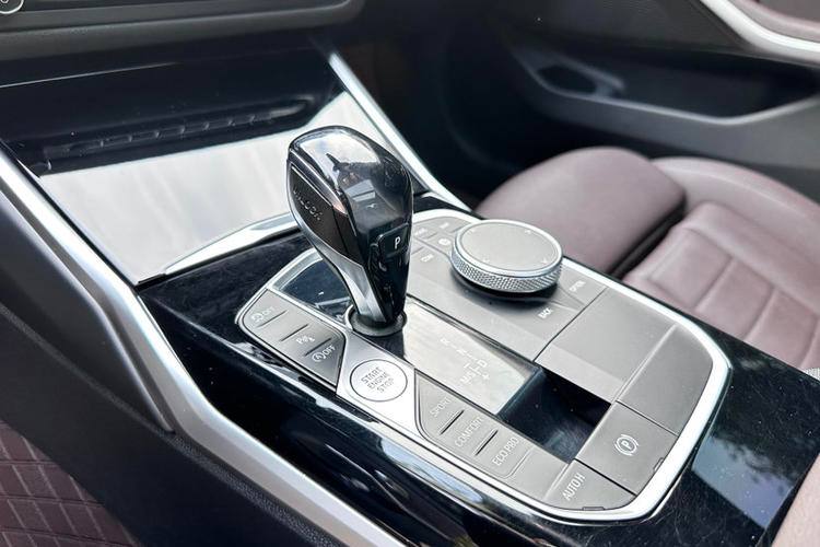 BMW 3 Series 320i M-package 2021
