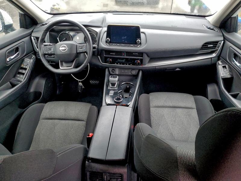 NISSAN ROGUE SV 2024