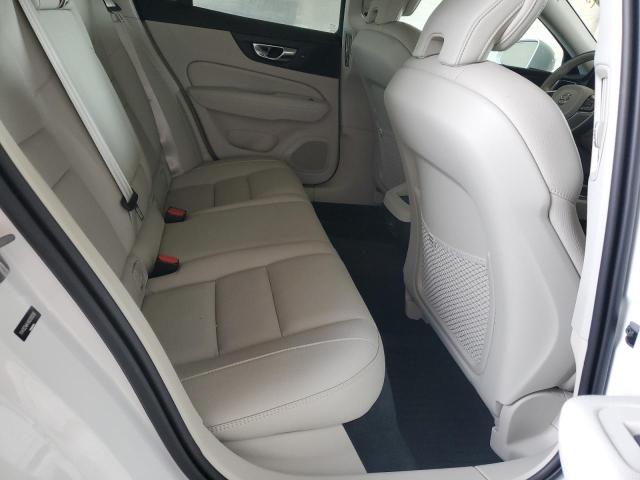 VOLVO V60 CROSS COUNTRY 2022