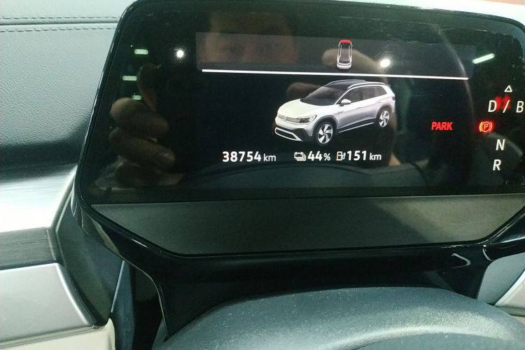 VOLKSWAGEN ID6 CROZZ 2022