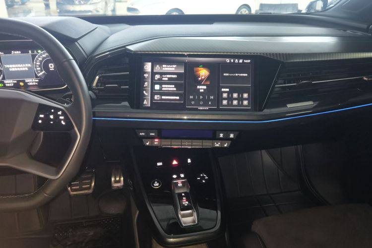 AUDI Q4 E-TRON 2023