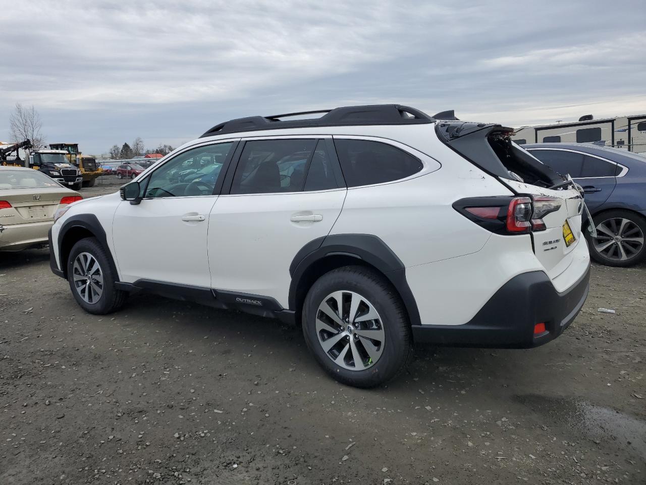 SUBARU OUTBACK PREMIUM 2025