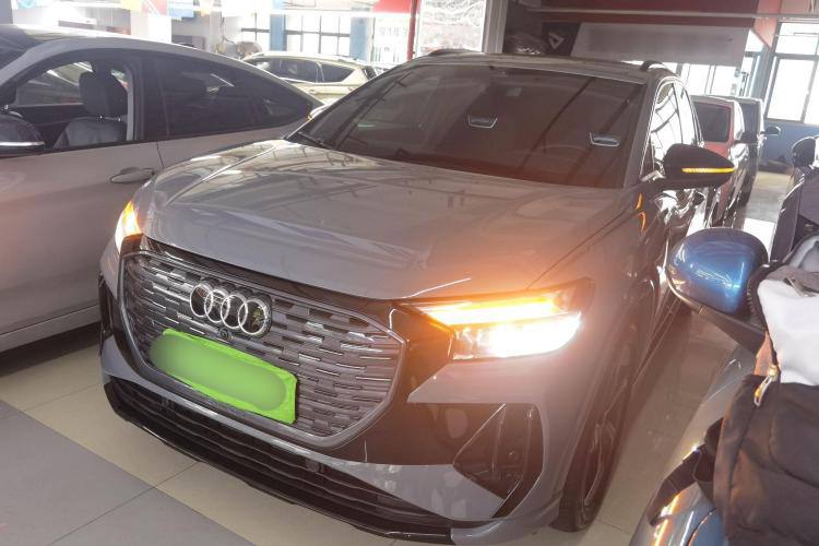 AUDI Q4 E-TRON 2023