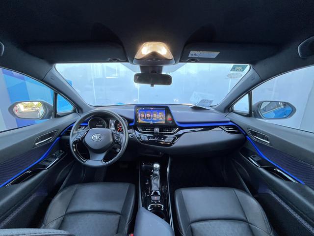 TOYOTA C-HR 2018