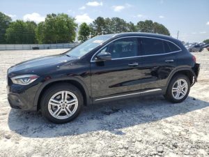MERCEDES-BENZ GLA 250 2021