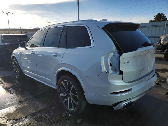 VOLVO XC90 T6 MOMENTUM 2021