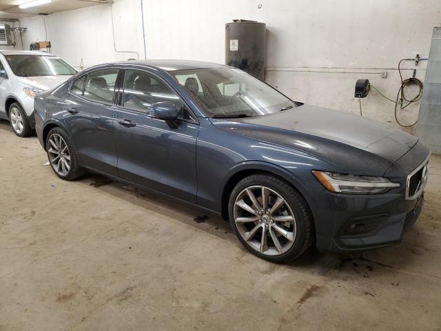 VOLVO S60 T5 MOMENTUM 2021