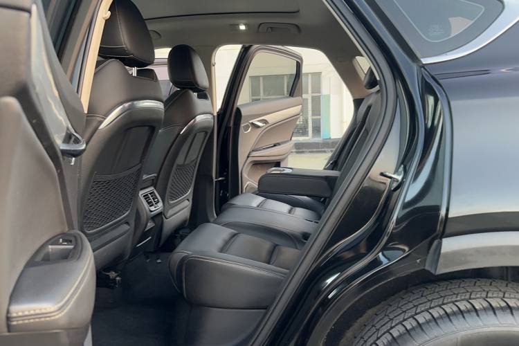 Geely Tugella 300T 2019