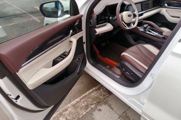 Geely Xingyue L 2021