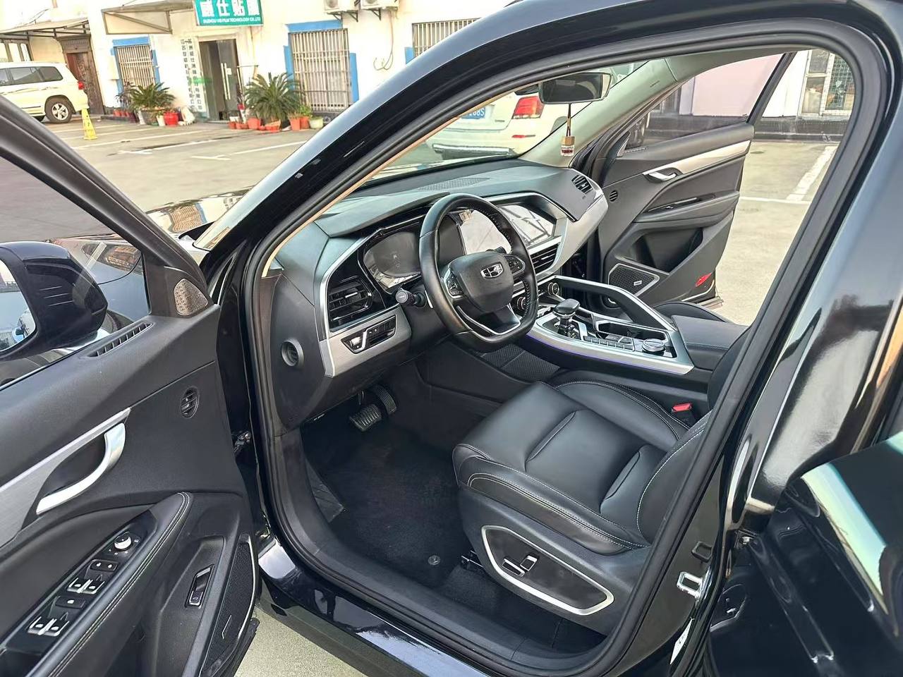 Geely Tugella 300T 2019