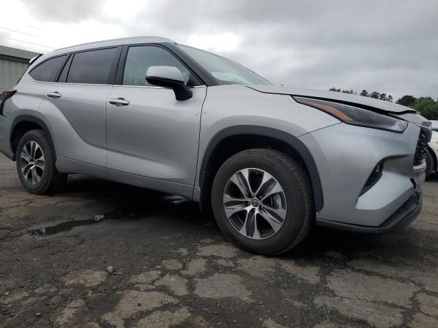 TOYOTA HIGHLANDER LE 2025