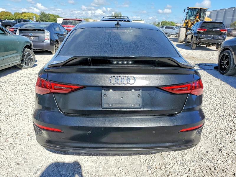 AUDI A3 PREMIUM 2023