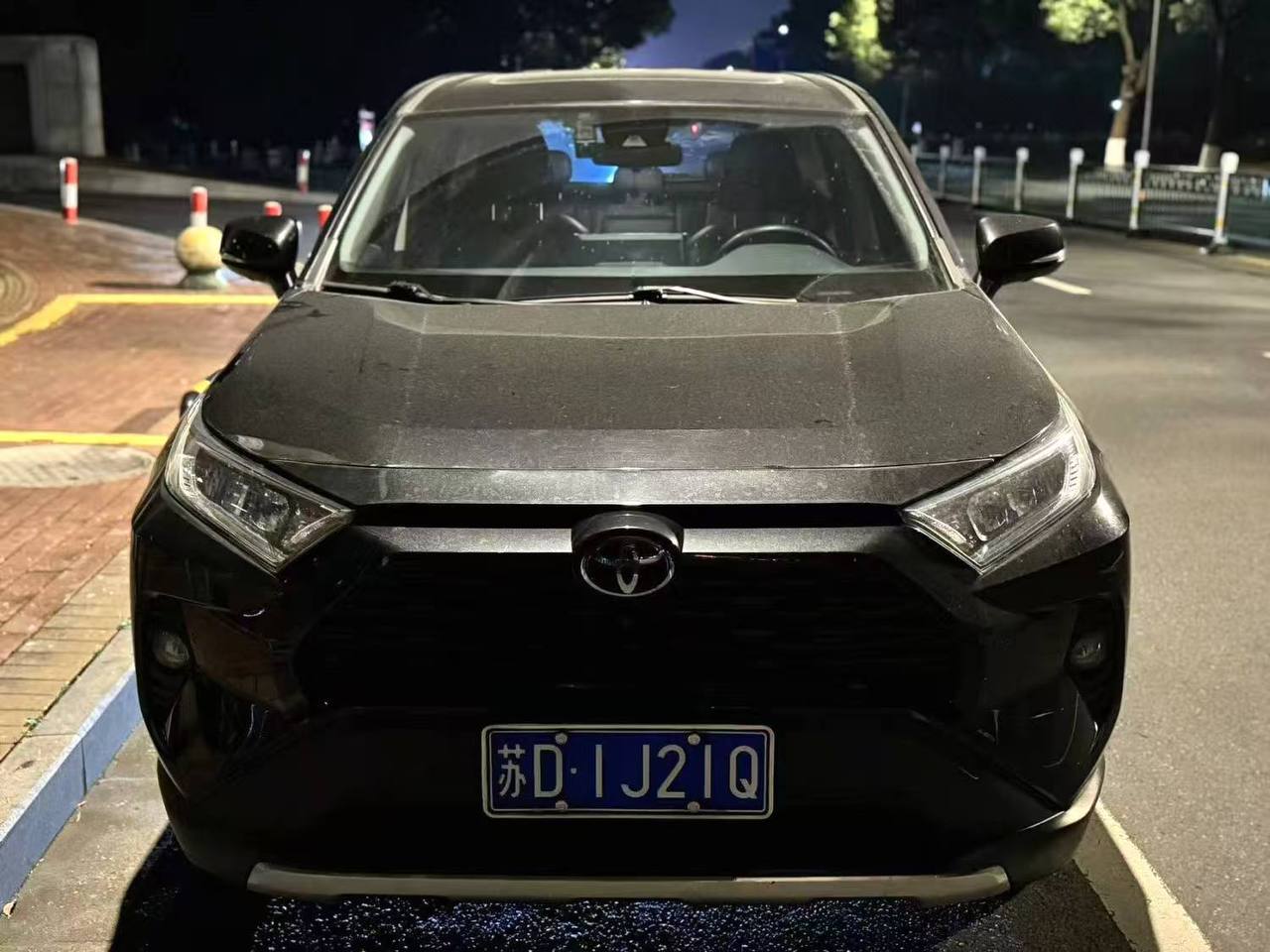TOYOTA RAV4 2021
