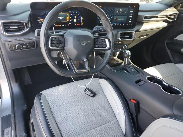FORD MUSTANG 2024