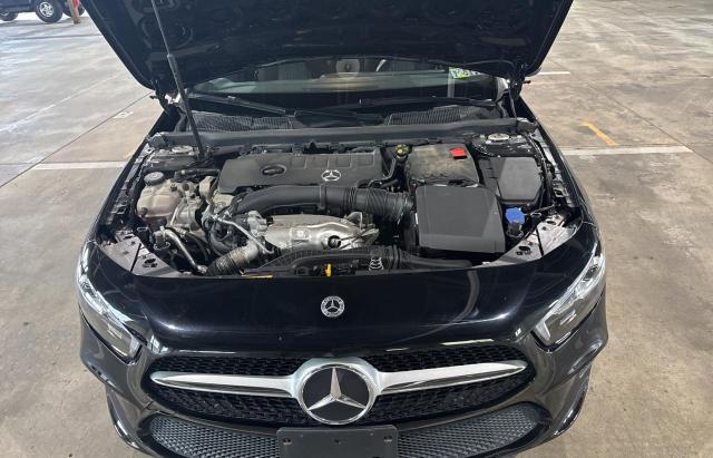 MERCEDES-BENZ A 220 4MATIC 2020