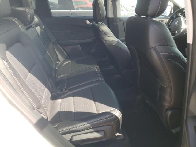 FORD ESCAPE TITANIUM 2022