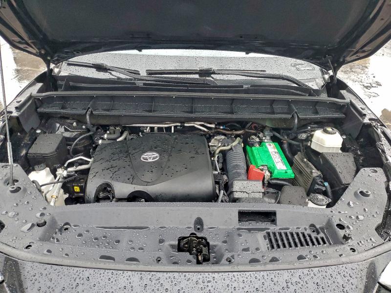 TOYOTA HIGHLANDER XLE 2021