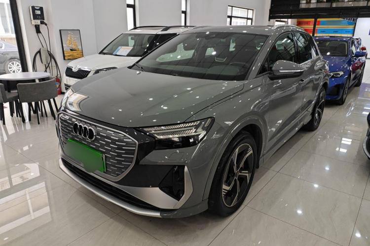 AUDI Q4 E-TRON Creative Edition 2022