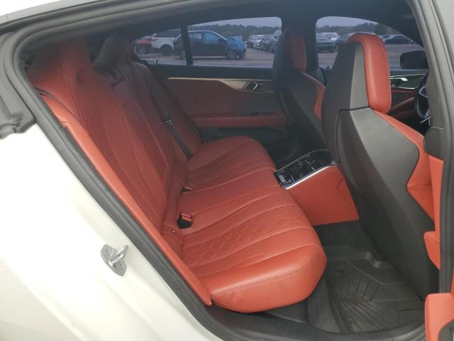 BMW M8 2022