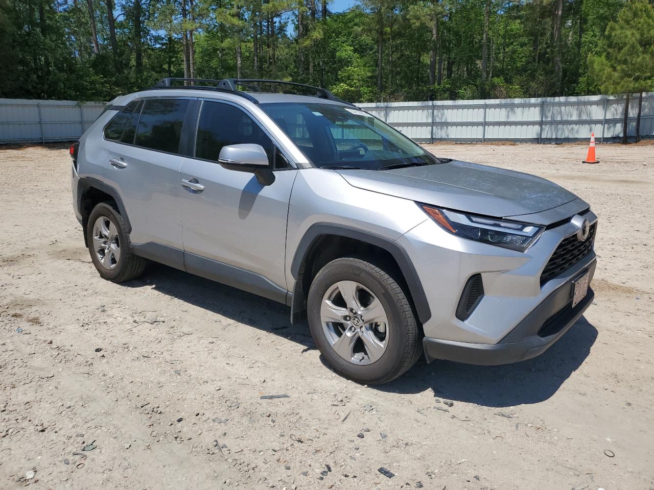 TOYOTA RAV4 XLE 2023