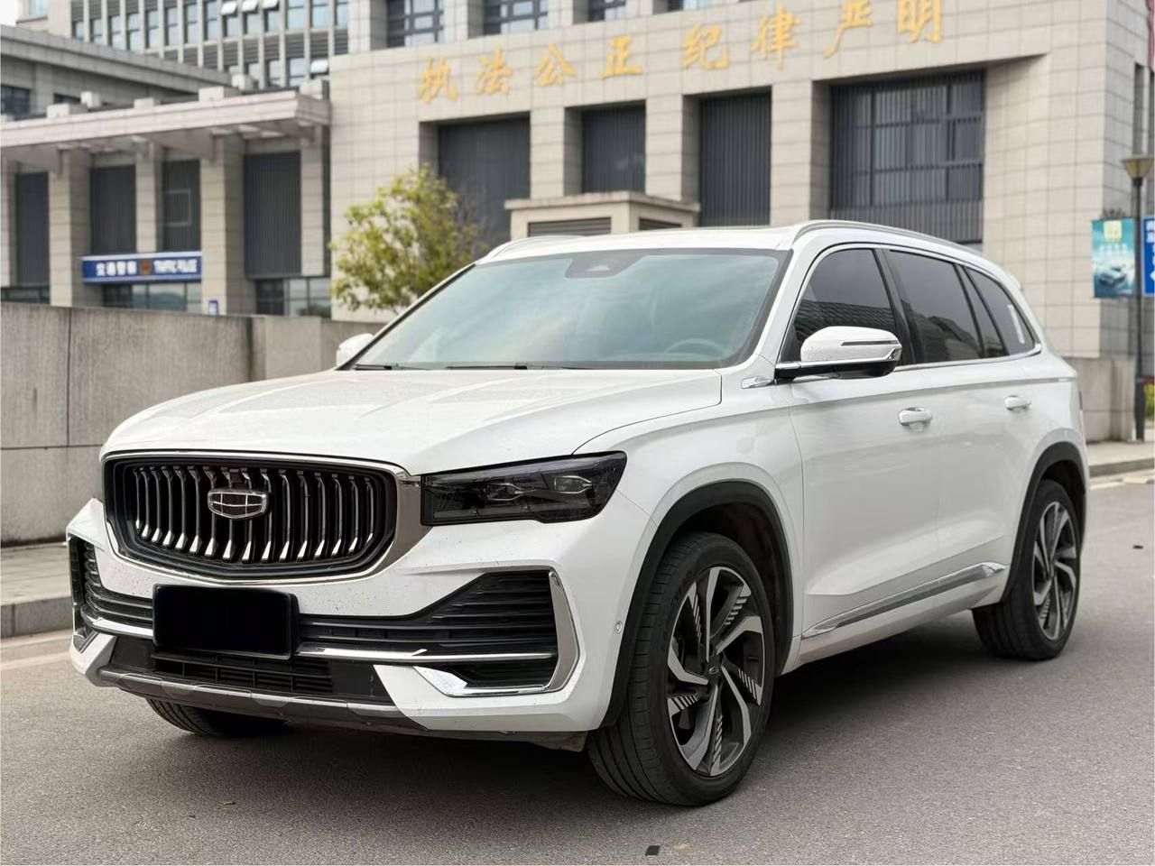 Geely Monjaro 2021