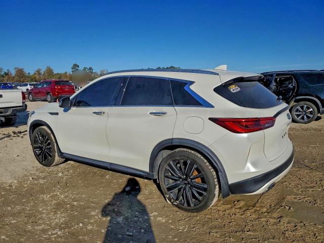 INFINITI QX50 LUXE 2021