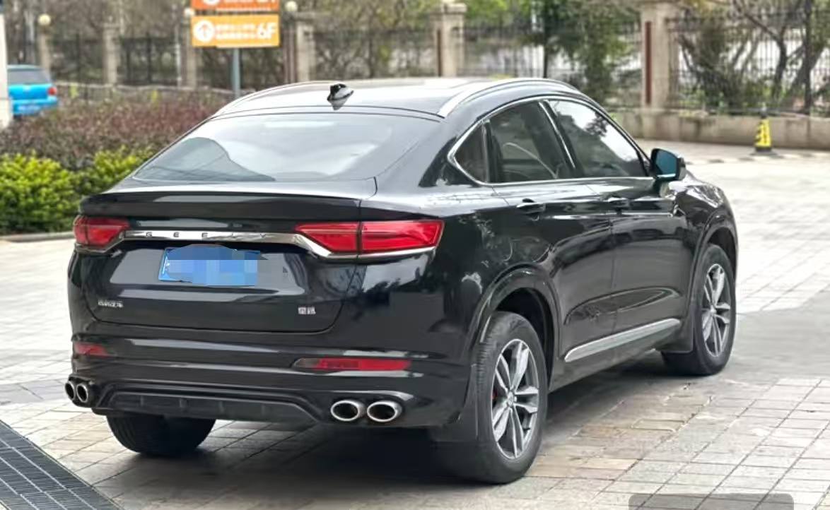 Geely Tugella 2020