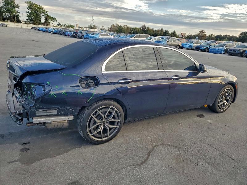 MERCEDES-BENZ E 350 2022