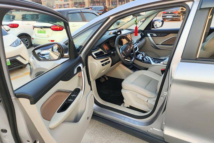Geely Jiaji 2021