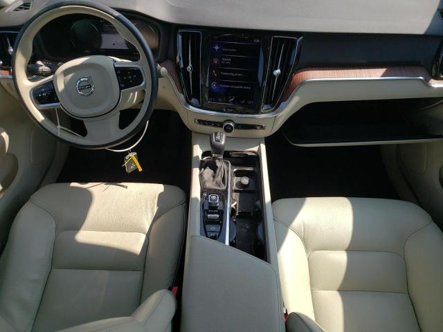VOLVO S60 T6 MOMENTUM 2020