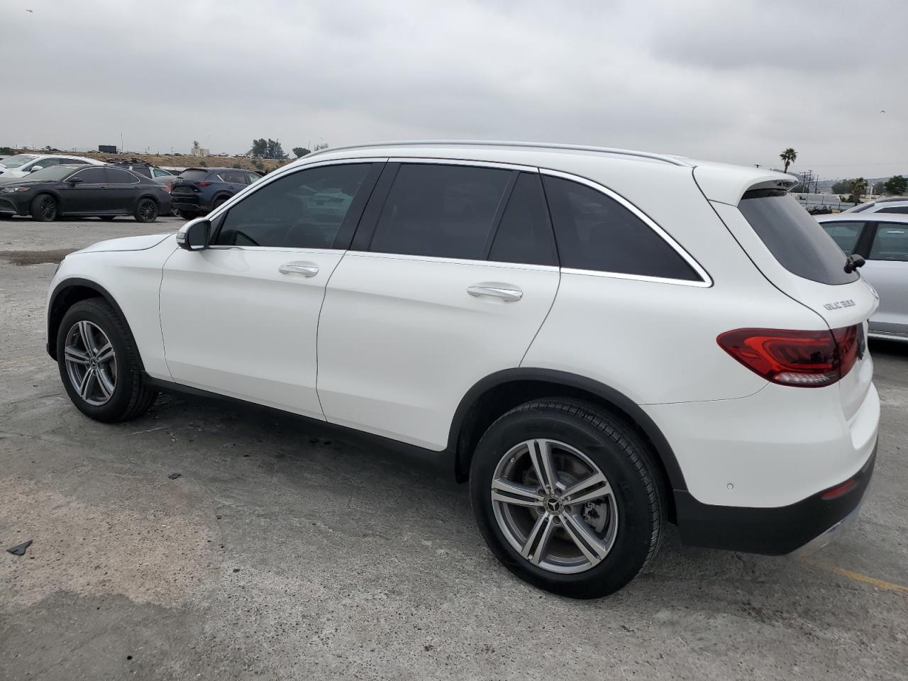 MERCEDES-BENZ GLC 300 2022